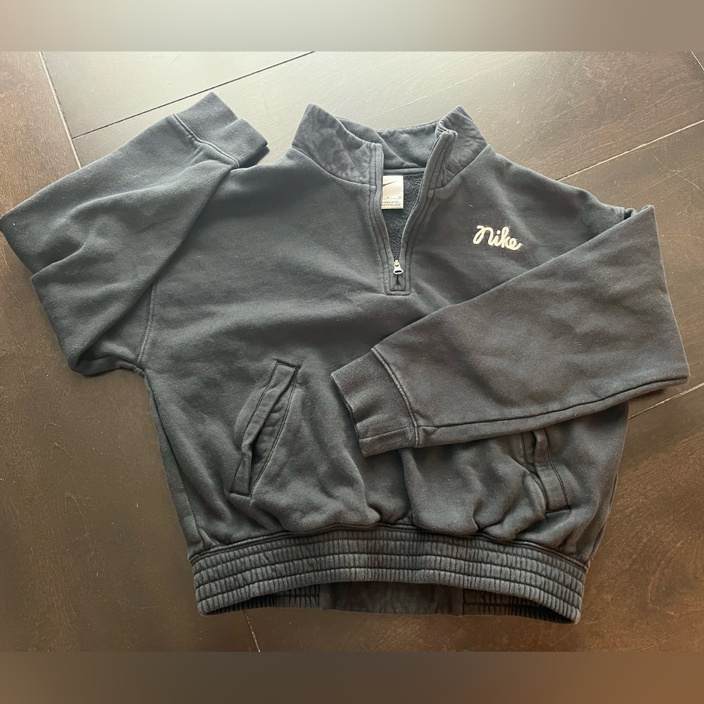 Nike juniors Medium crop zip sweatshirt black